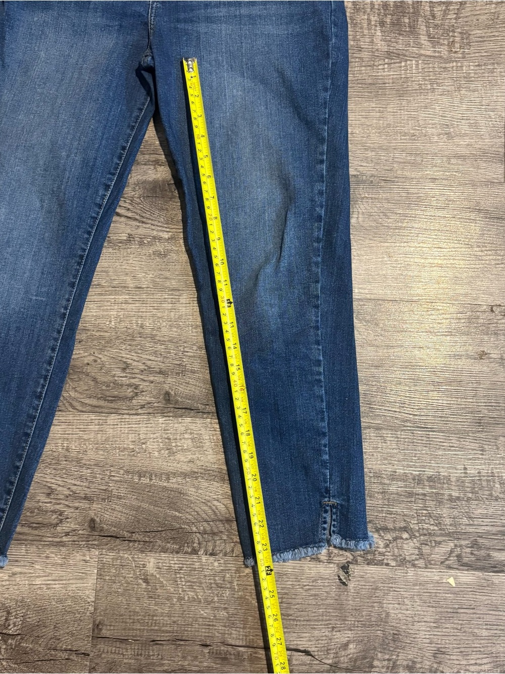 Kensie Jeans Women’s 10 Blue The Effortless Skinny Crop - Picture 5 of 10